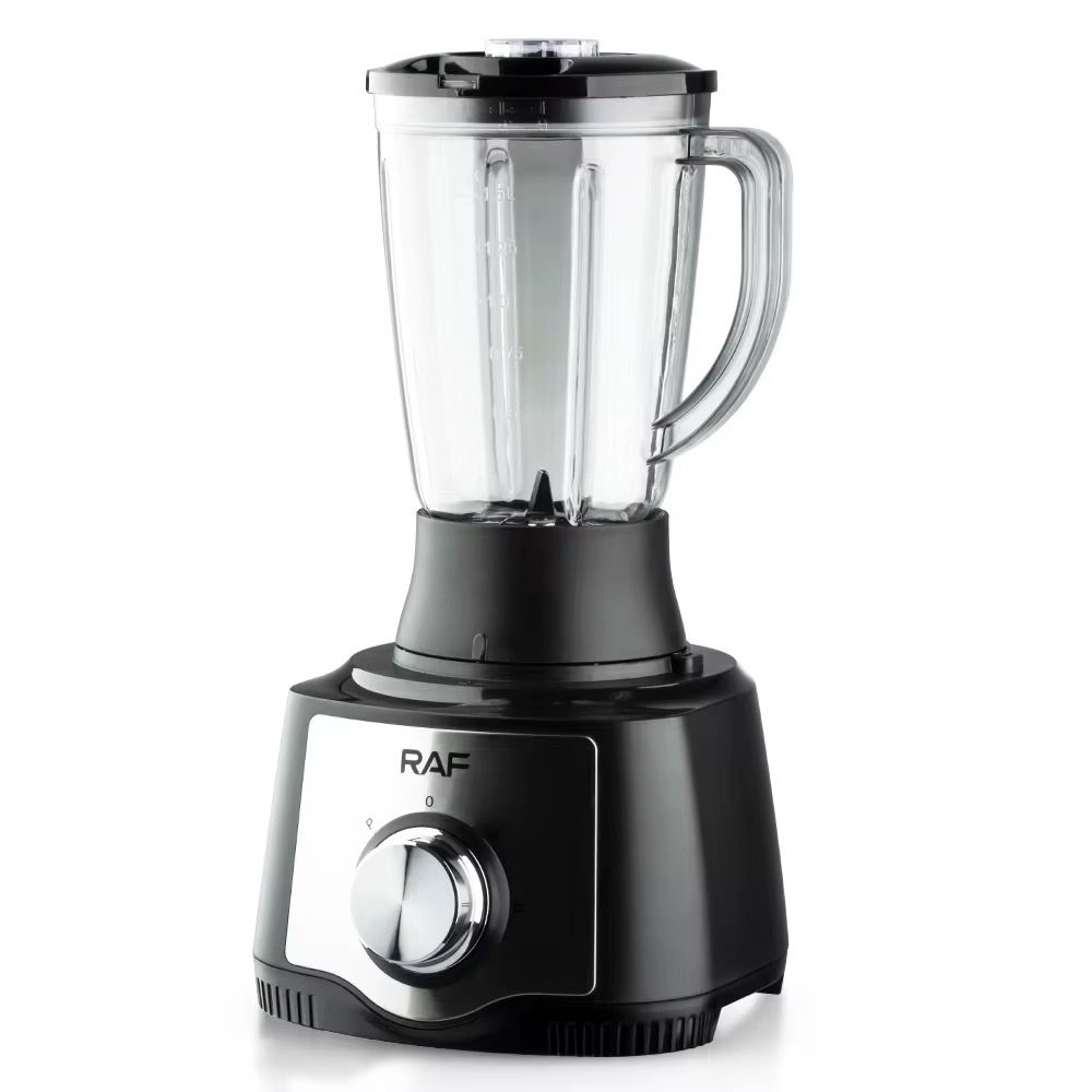 blender de suc cu diverse accesorii